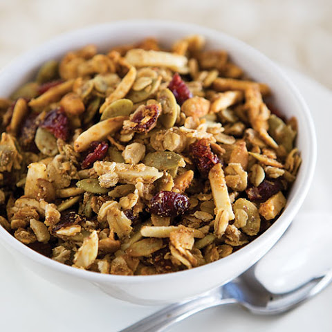 HEALTHY GRANOLA (WITH SUNFLOWER SEEDS AND RAISINS)